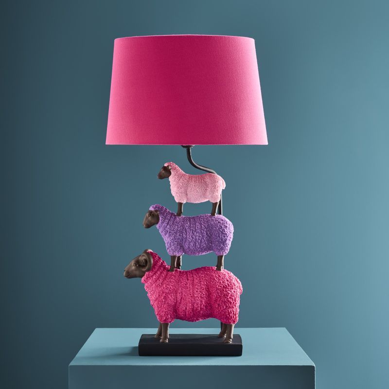 WERNS Colorful Sheep – rosa bordlampe med sauer