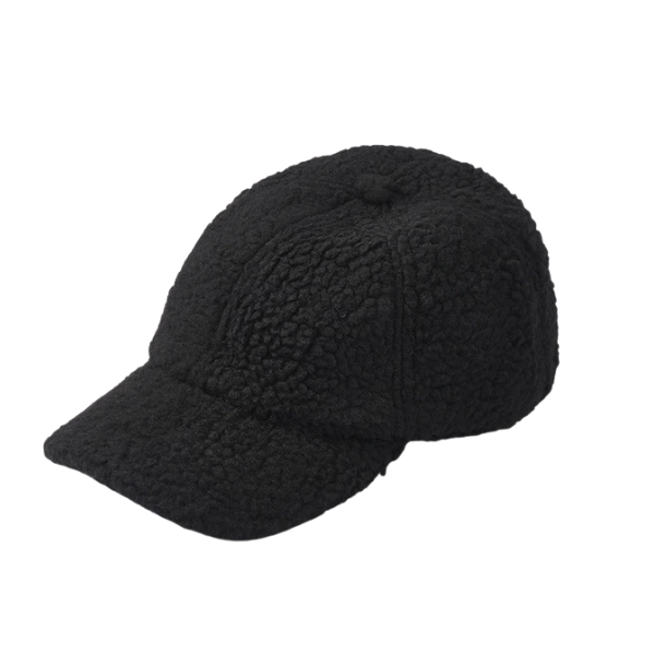 Svart teddy-caps – myk og lun