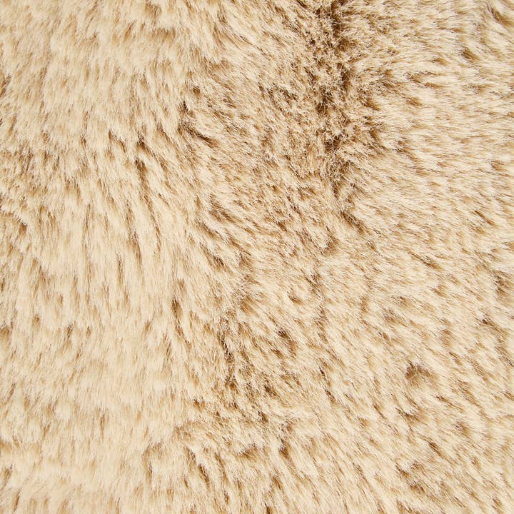 Skinnwille Fluffy – gulvteppe i kunstpels, beige 120 × 180 cm – bilde 3