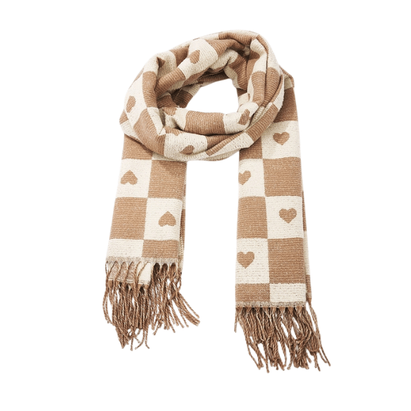 Mørk beige skjerf med rutemønster og hjerter